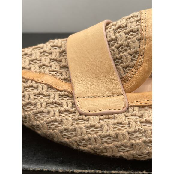 Loafers AGL Womens Size 8 Beige Woven Leather Loafers D548006 EU 38 main image 5